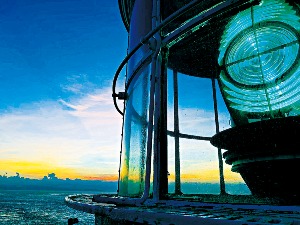 強者求む！佐田岬灯台エメラルドタイムツアー［ガイド付き］